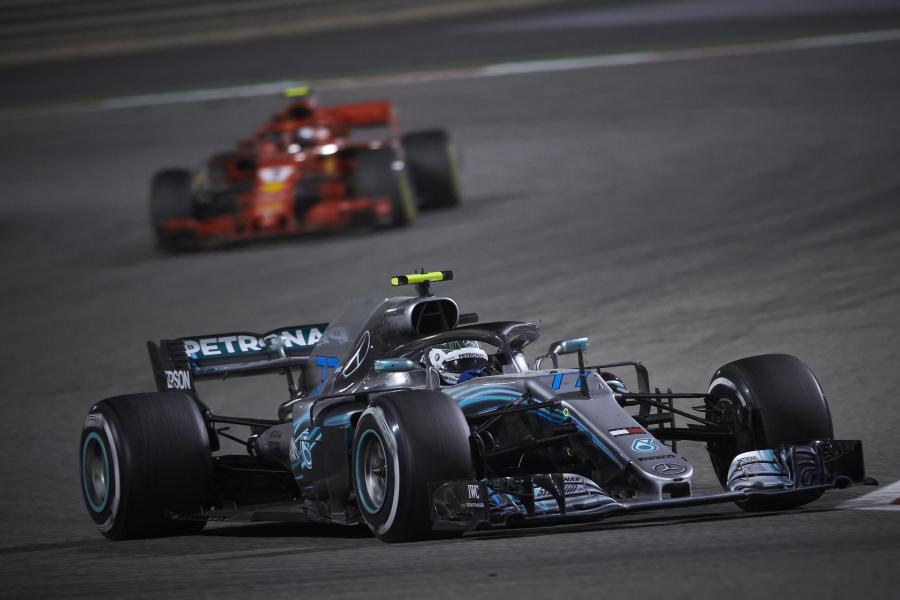  Mercedes-AMG F1 W09 EQ Power+ 2018 года  (фото 20 из 36)